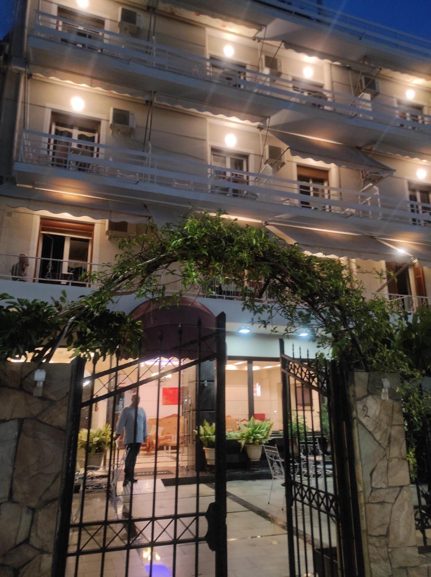 Saint George Hotel Loutra Edipsou  Extérieur photo